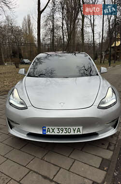 Седан Tesla Model 3 2018 в 