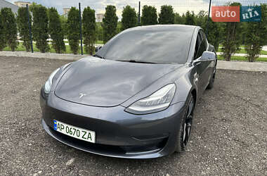 Седан Tesla Model 3 2018 в 