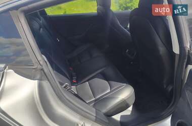 Седан Tesla Model 3 2018 в 