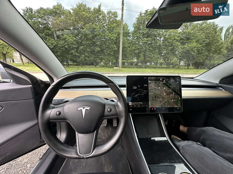 Седан Tesla Model 3 2018 в Запорожье