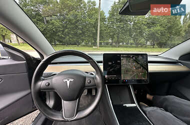 Седан Tesla Model 3 2018 в 