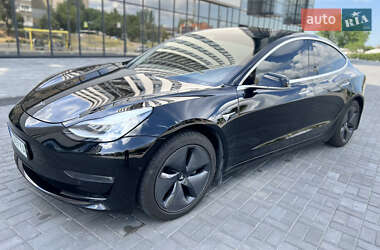 Седан Tesla Model 3 2018 в Днепре