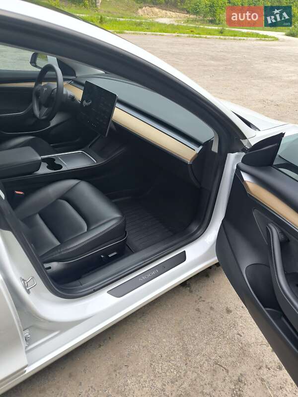 Седан Tesla Model 3 2021 в Бережанах фото 11 Седан Tesla Model 3 2021 в Бережанах