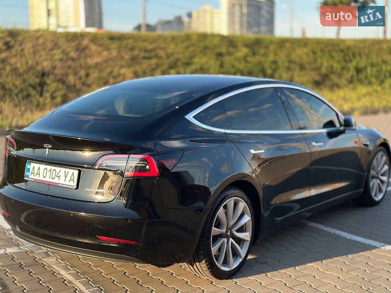 Седан Tesla Model 3 2019 в Киеве фото 4 Седан Tesla Model 3 2019 в Киеве