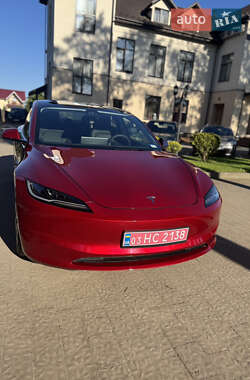 Седан Tesla Model 3 2024 в Стрые