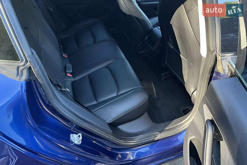 Седан Tesla Model 3 2020 в Києві