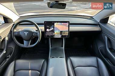 Седан Tesla Model 3 2018 в 