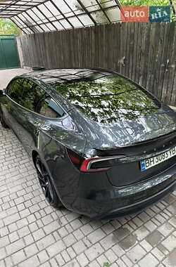 Седан Tesla Model 3 2024 в Черноморске