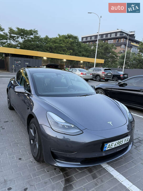 Седан Tesla Model 3 2023 в Днепре фото 3 Седан Tesla Model 3 2023 в Днепре