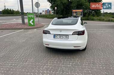 Седан Tesla Model 3 2019 в Солонці