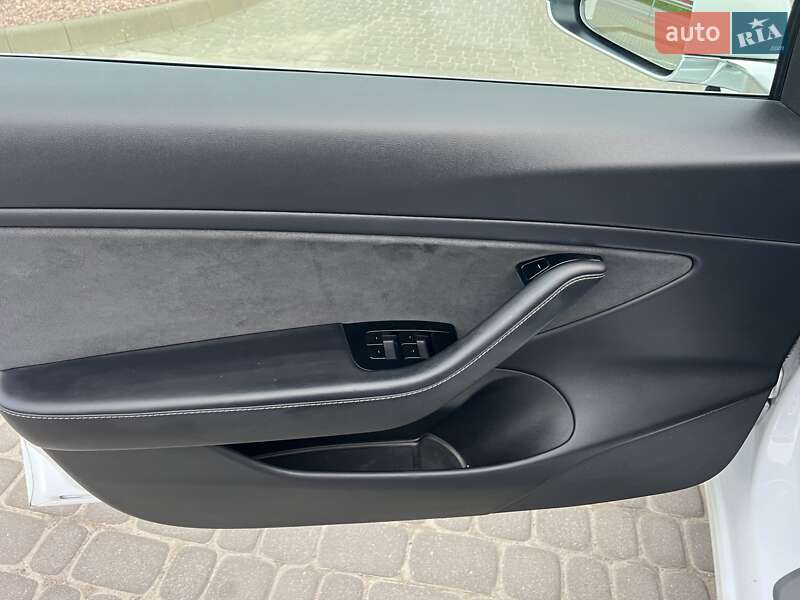 Седан Tesla Model 3 2019 в Солонке фото 14 Седан Tesla Model 3 2019 в Солонке