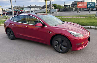 Седан Tesla Model 3 2019 в 