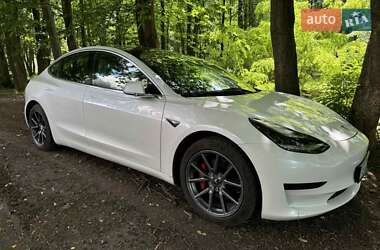 Седан Tesla Model 3 2020 в Вінниці