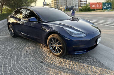 Седан Tesla Model 3 2022 в Дніпрі