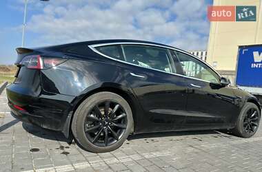 Седан Tesla Model 3 2019 в 