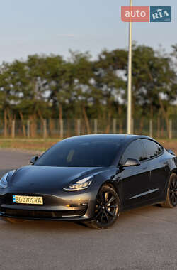 Седан Tesla Model 3 2018 в Дніпрі