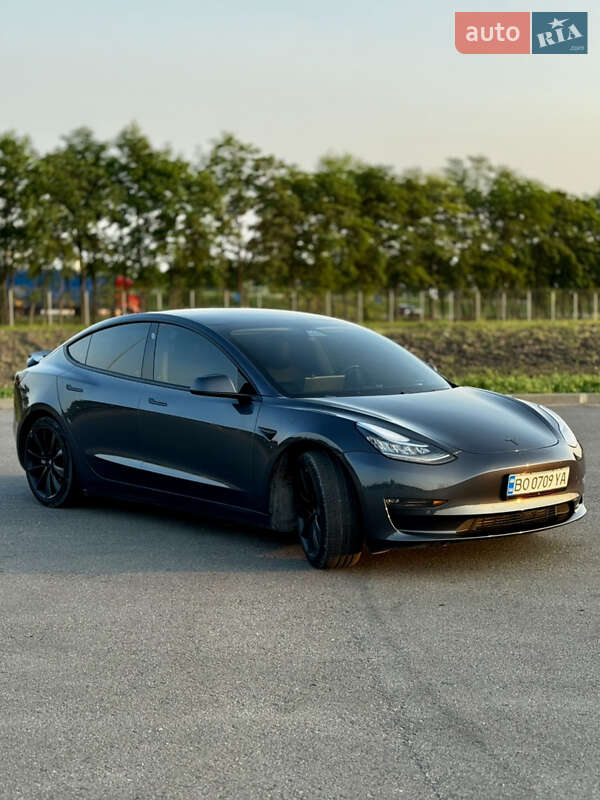 Седан Tesla Model 3 2018 в Днепре