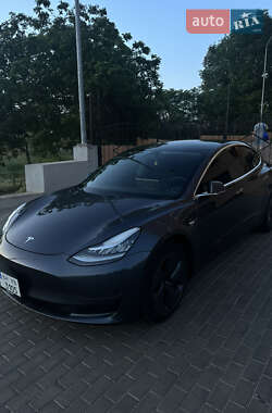 Tesla Model 3 2020 Tesla Model 3 2020