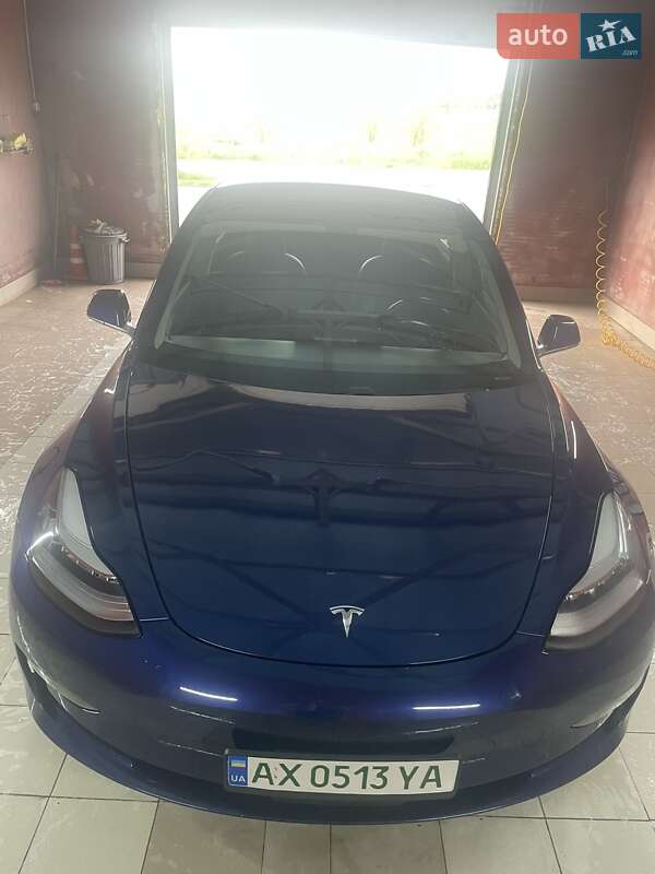 Седан Tesla Model 3 2017 в Харкові