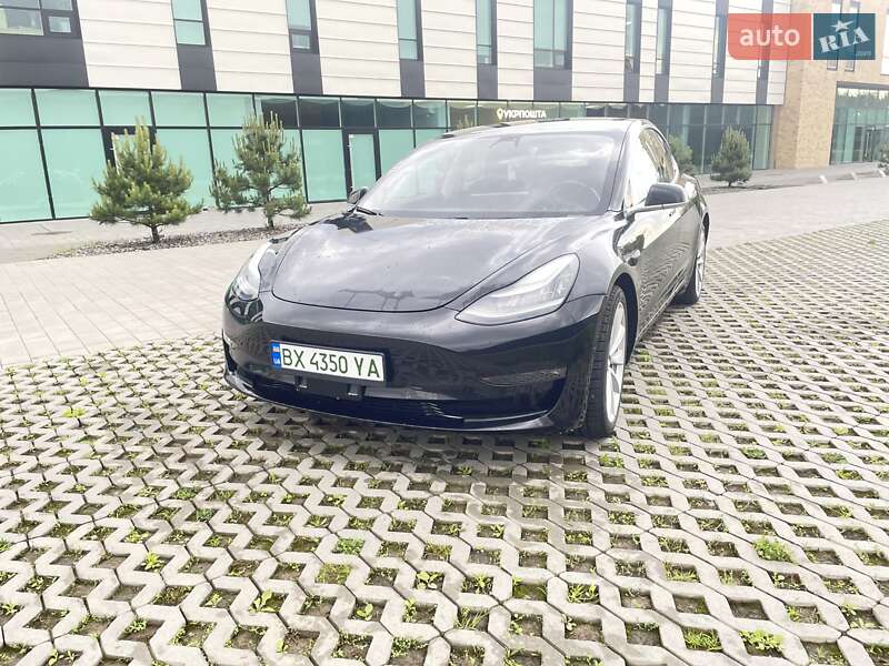 Седан Tesla Model 3 2018 в Хмельницком