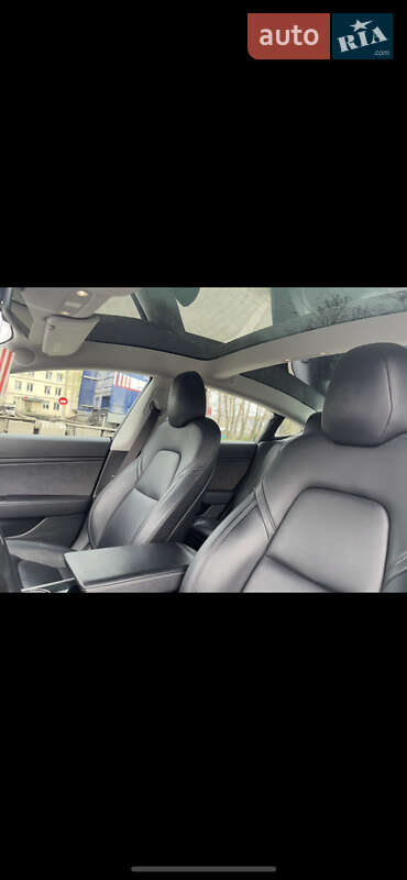 Седан Tesla Model 3 2018 в Хмельницком