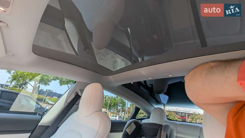 Седан Tesla Model 3 2020 в Днепре