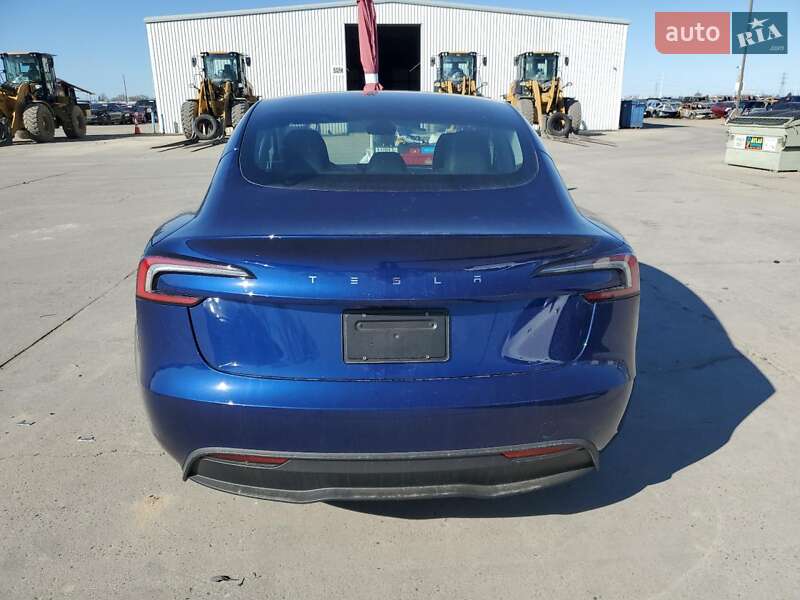 Седан Tesla Model 3 2024 в Киеве