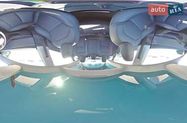 Седан Tesla Model 3 2025 в 