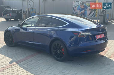 Седан Tesla Model 3 2019 в 