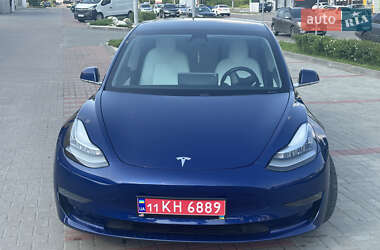 Седан Tesla Model 3 2019 в 