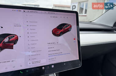 Седан Tesla Model 3 2020 в 