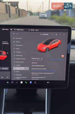 Седан Tesla Model 3 2018 в 