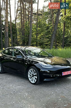 Седан Tesla Model 3 2019 в Дубно