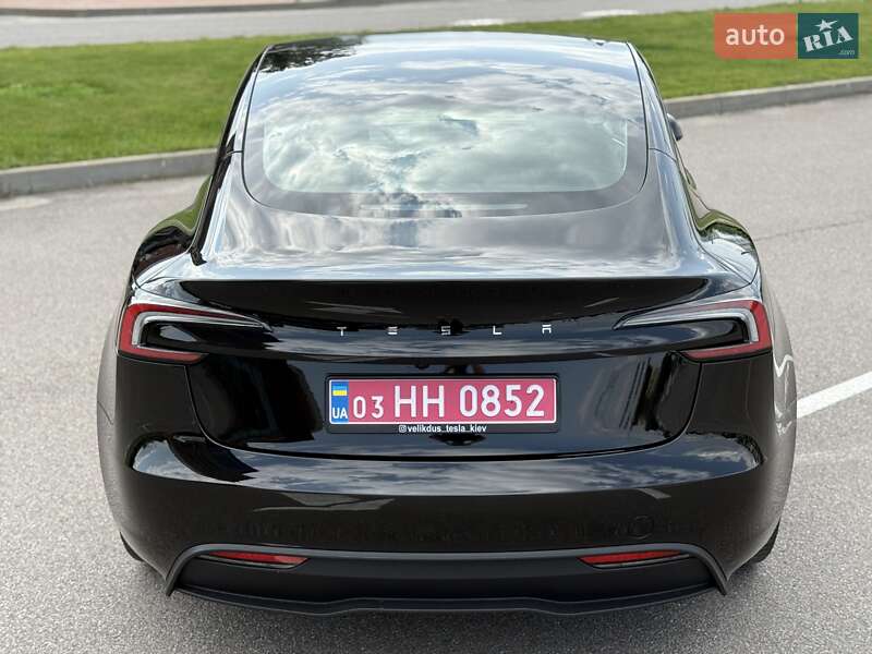 Седан Tesla Model 3 2024 в Киеве