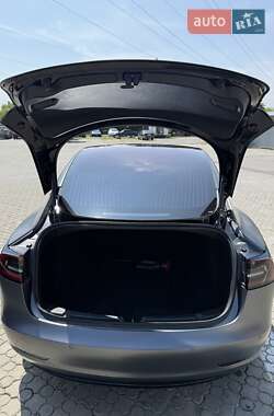 Седан Tesla Model 3 2018 в 