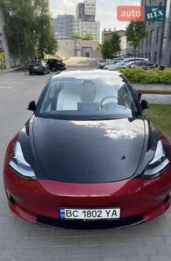 Седан Tesla Model 3 2019 в 