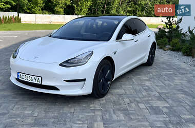 Tesla Model 3 2020