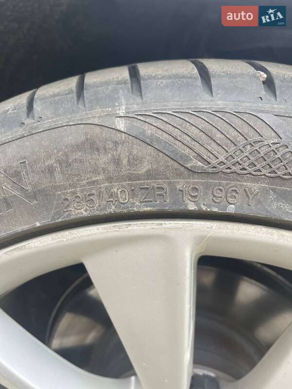 Седан Tesla Model 3 2019 в Березному