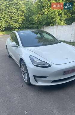Седан Tesla Model 3 2019 в Березному