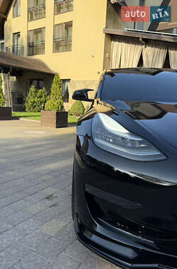 Седан Tesla Model 3 2019 в 