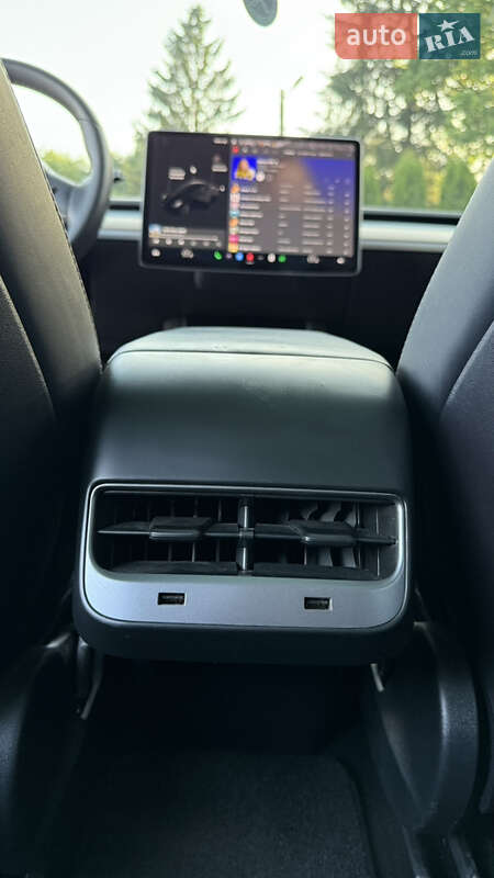 Седан Tesla Model 3 2019 в Тернополе фото 25 Седан Tesla Model 3 2019 в Тернополе