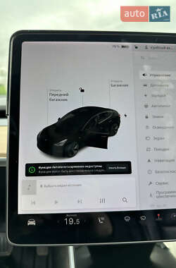 Седан Tesla Model 3 2018 в 