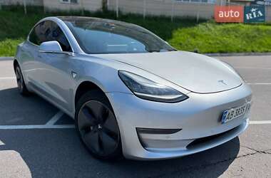Tesla Model 3 2018 Tesla Model 3 2018