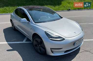 Седан Tesla Model 3 2018 в 