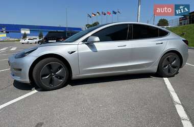 Седан Tesla Model 3 2018 в 