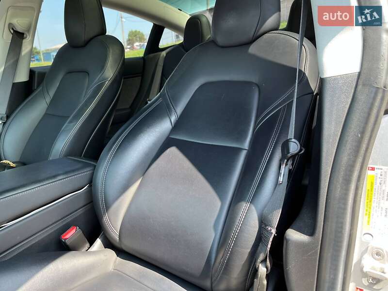 Седан Tesla Model 3 2018 в Виннице фото 24 Седан Tesla Model 3 2018 в Виннице