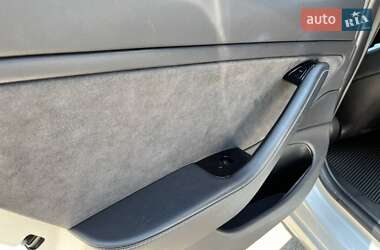 Седан Tesla Model 3 2018 в 