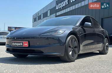 Седан Tesla Model 3 2024 в Львові