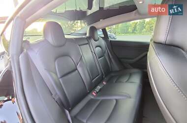 Седан Tesla Model 3 2019 в 