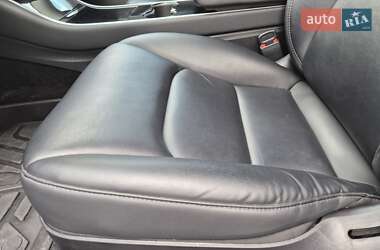 Седан Tesla Model 3 2020 в 